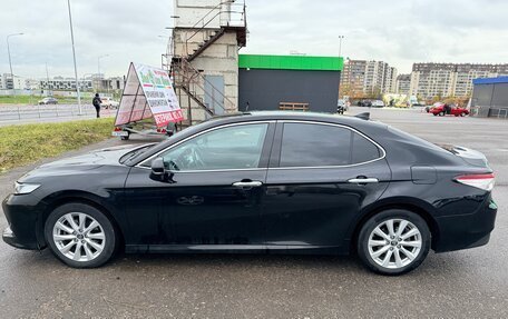 Toyota Camry, 2019 год, 2 650 000 рублей, 2 фотография