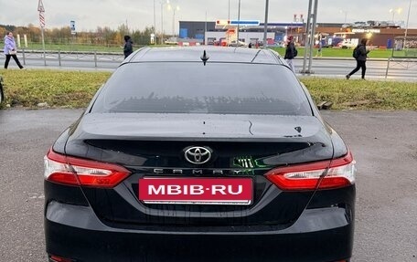Toyota Camry, 2019 год, 2 650 000 рублей, 4 фотография