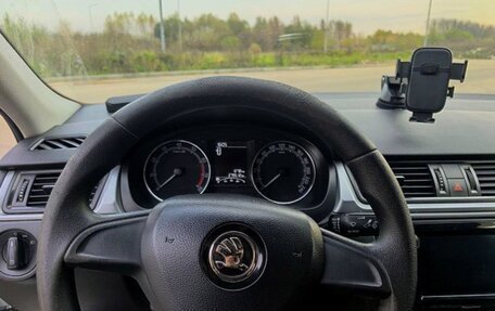 Skoda Rapid I, 2018 год, 640 000 рублей, 5 фотография
