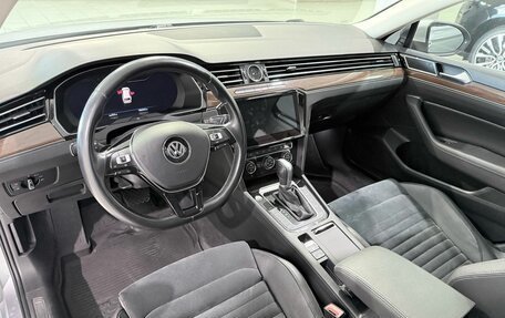 Volkswagen Passat B8 рестайлинг, 2018 год, 2 150 000 рублей, 13 фотография